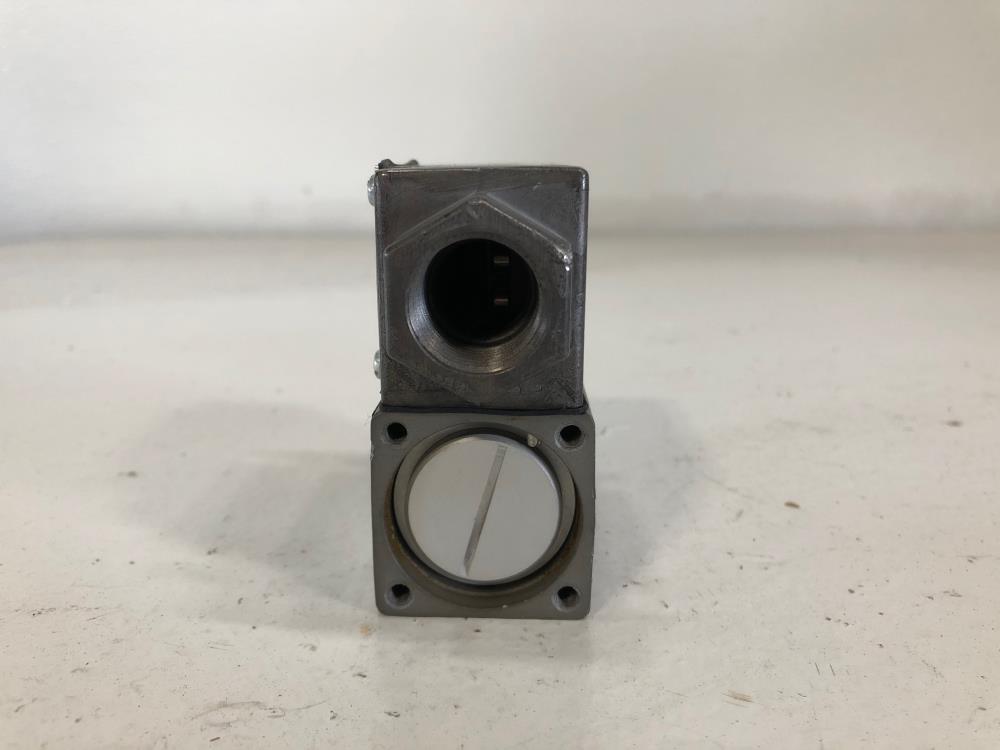Barksdale Pressure Switch 96101-AA2